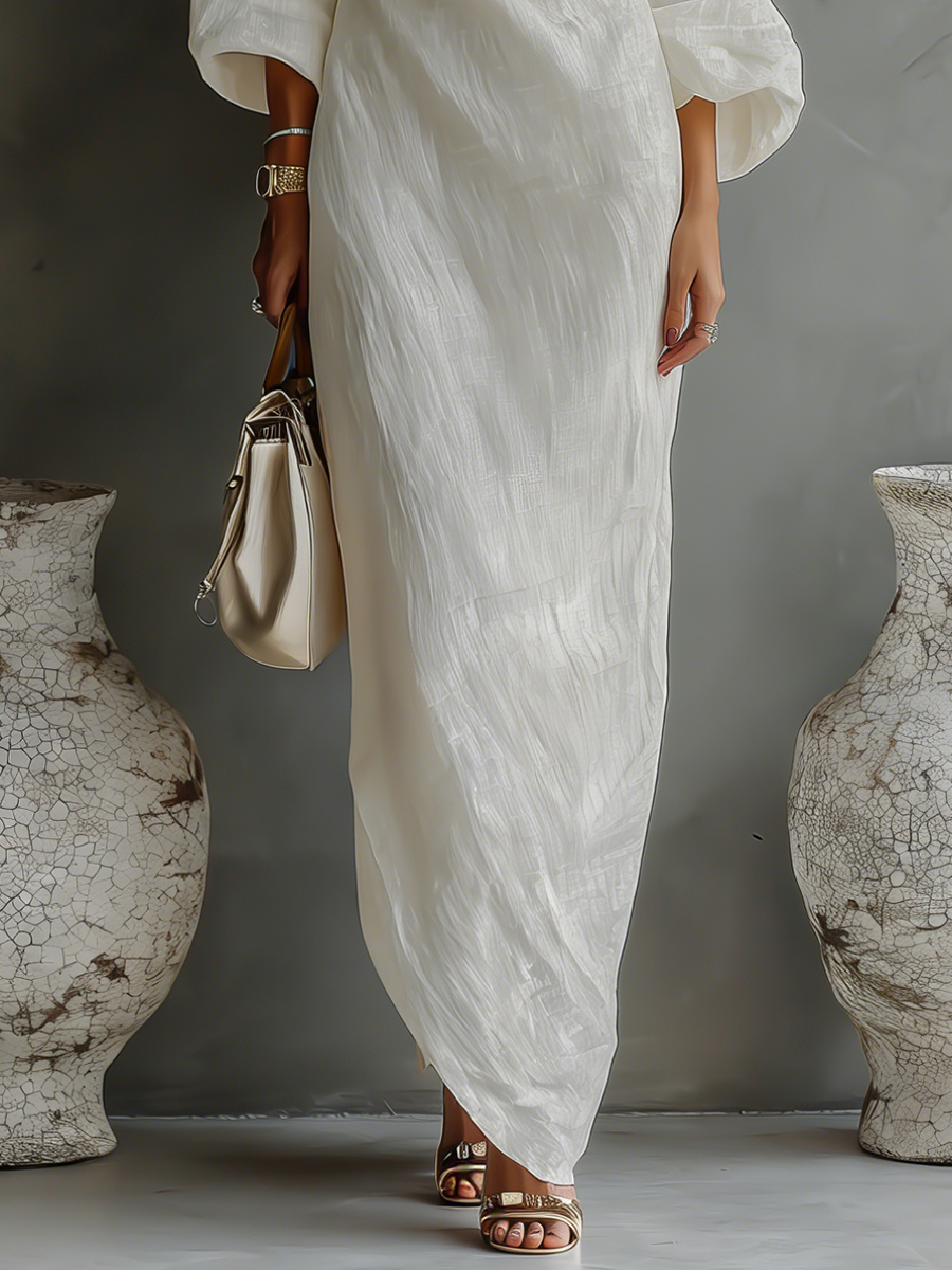 Elegantes fließendes Ein-Schulter-Kleid aus einer Baumwoll-Leinen-Mischung