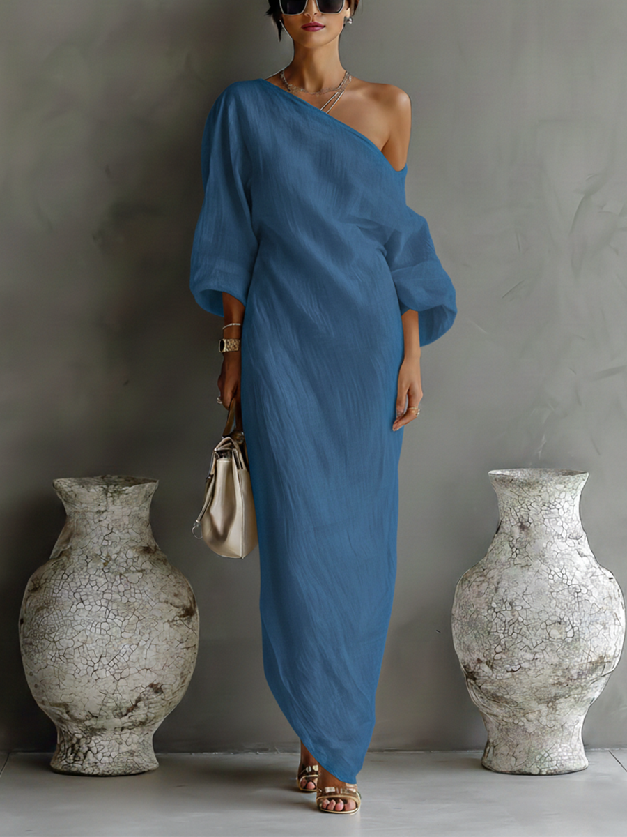 Elegantes fließendes Ein-Schulter-Kleid aus einer Baumwoll-Leinen-Mischung
