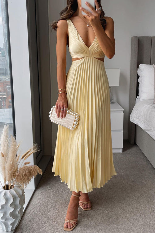 Schönheit | Faltenkleid für Anlässe