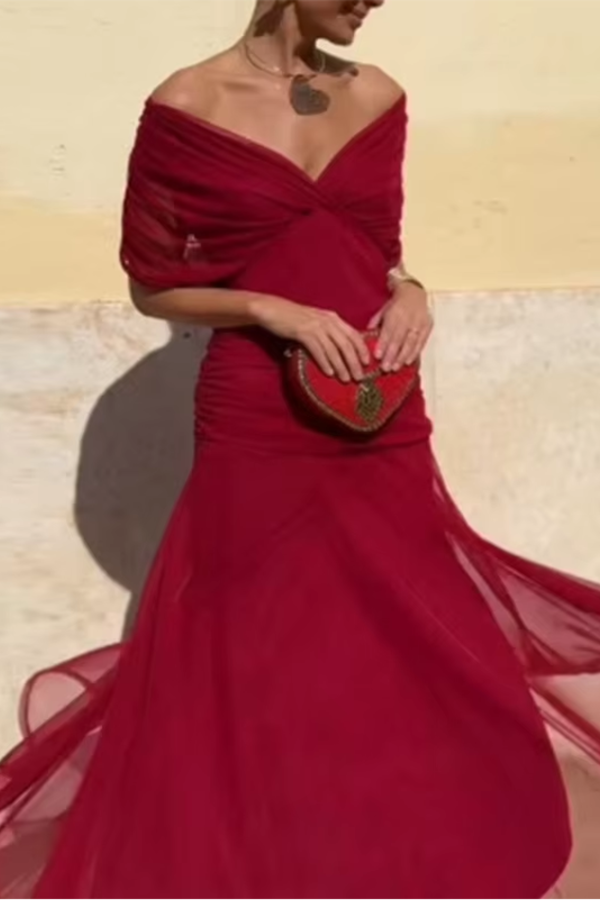 Louise | Elegantes Festliches Maxikleid mit V-Ausschnitt