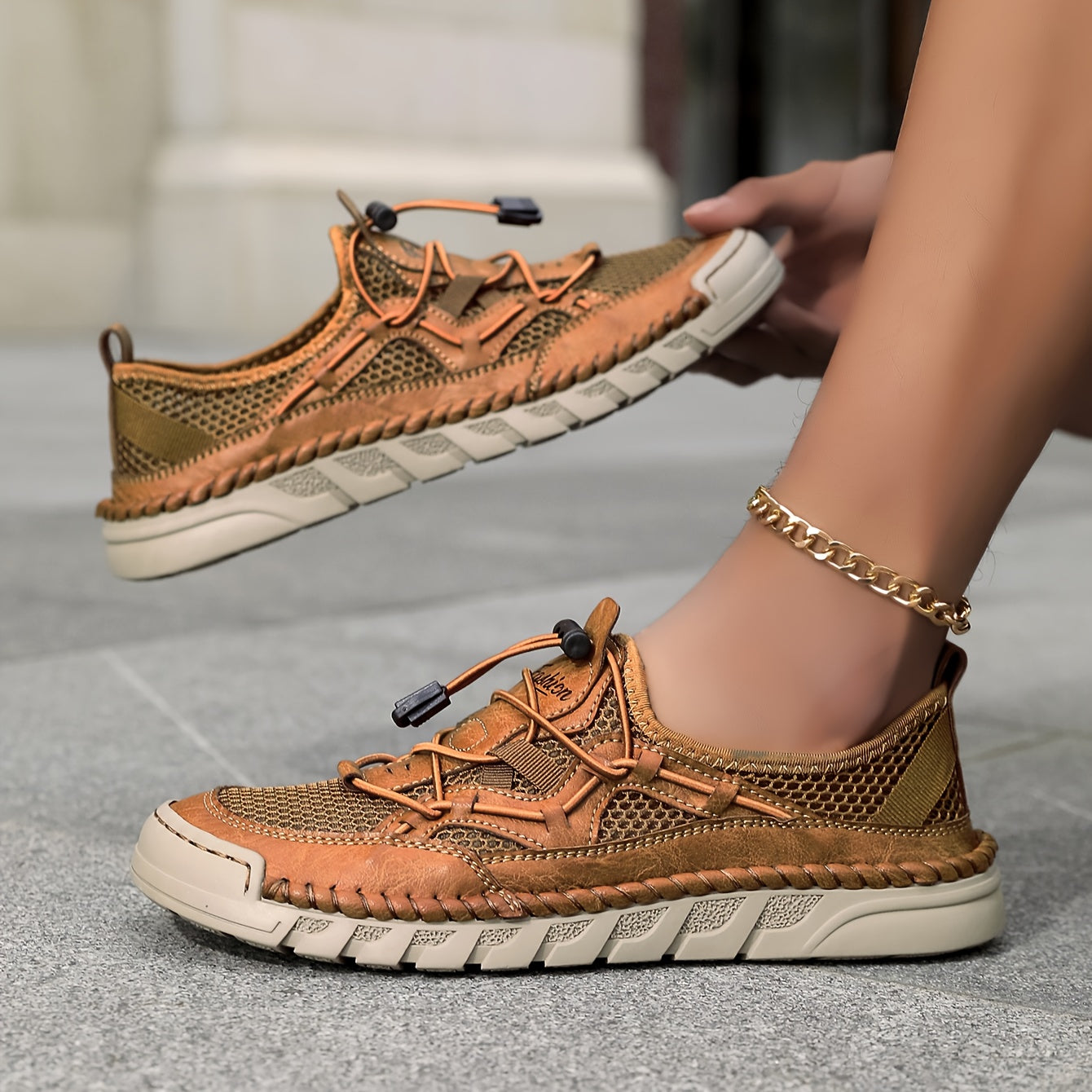 ELARA™ – Der atmungsaktive Komfortschuh