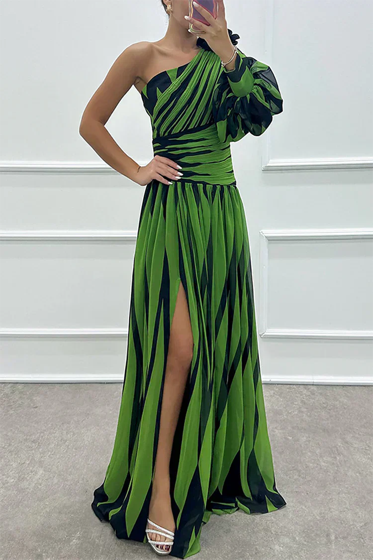 Shiloh | Elegantes gestreiftes Maxikleid mit einem Schulterträger