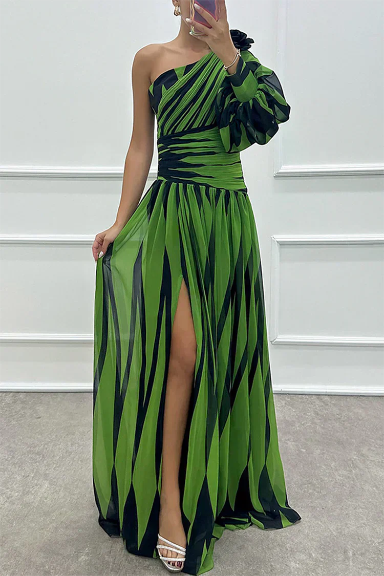Shiloh | Elegantes gestreiftes Maxikleid mit einem Schulterträger