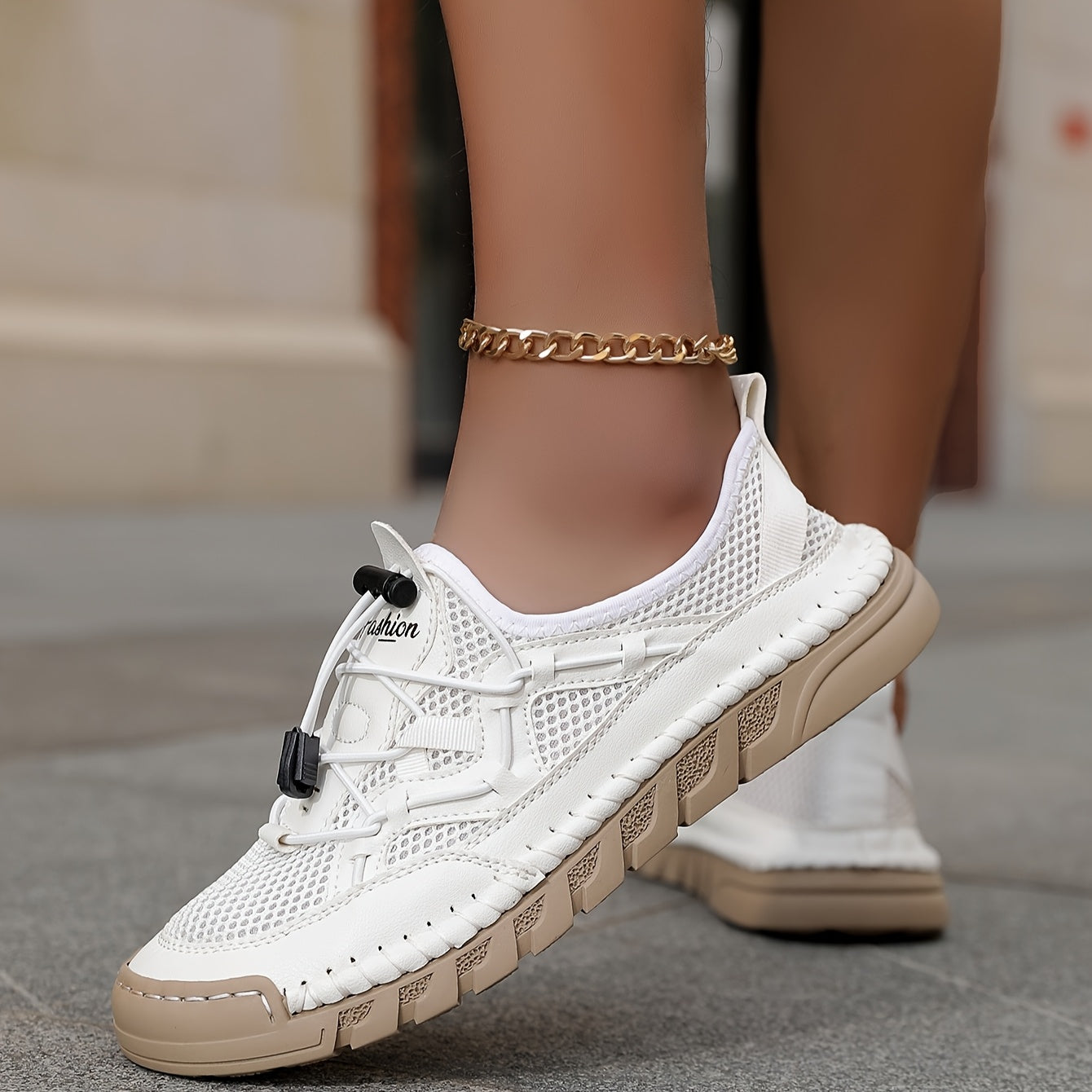 ELARA™ – Der atmungsaktive Komfortschuh