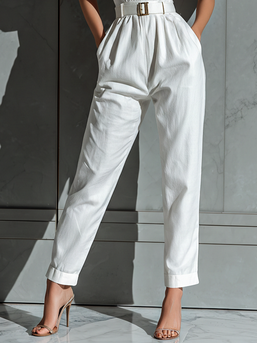 Weit geschnittener Jumpsuit aus einer Baumwoll-Leinen-Mischung mit geschnürter Taille