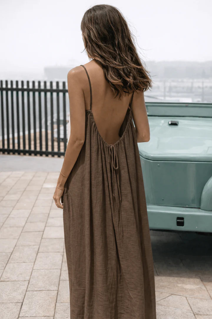 Valerie - Lockeres rückenfreies Trägerkleid