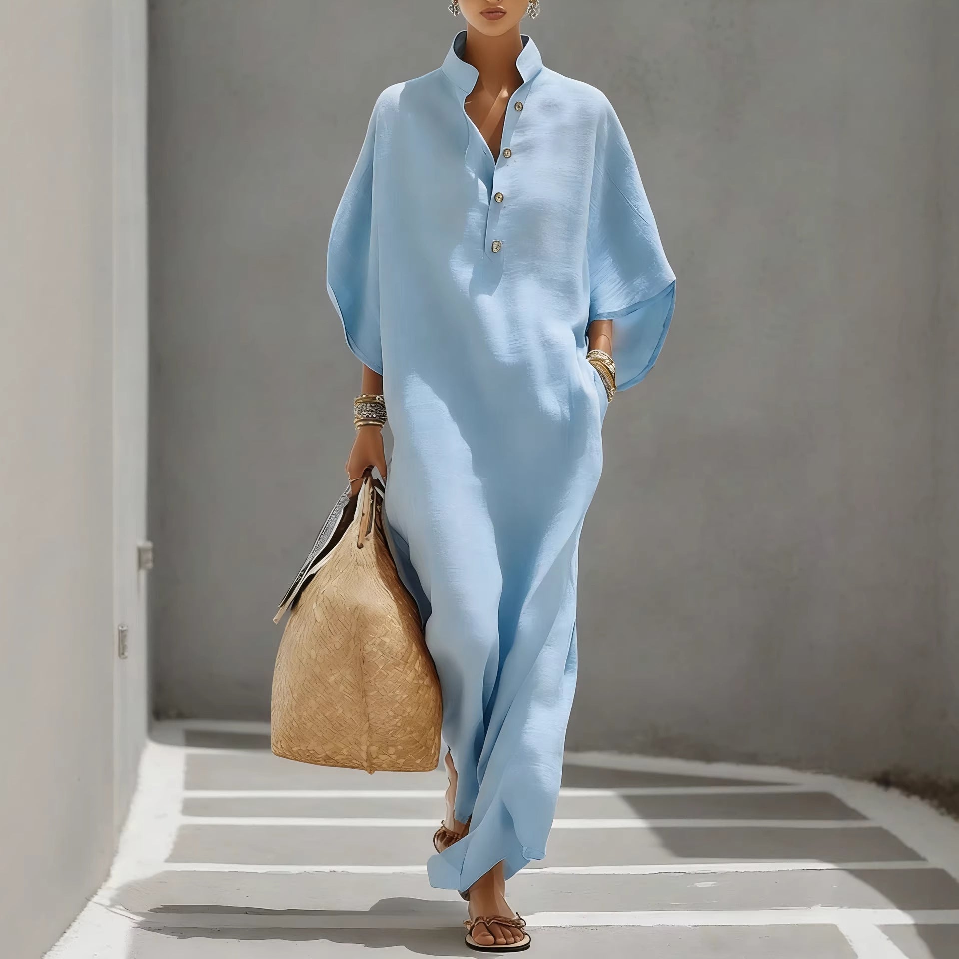 Hemd­kleid im langen Urlaubsstil mit Stehkragen, Knopfleiste und mittellangen Ärmeln