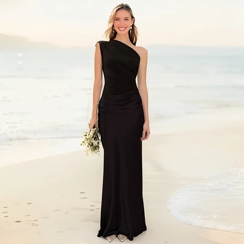 Sophia | Maxikleid mit einer Schuld in Satin