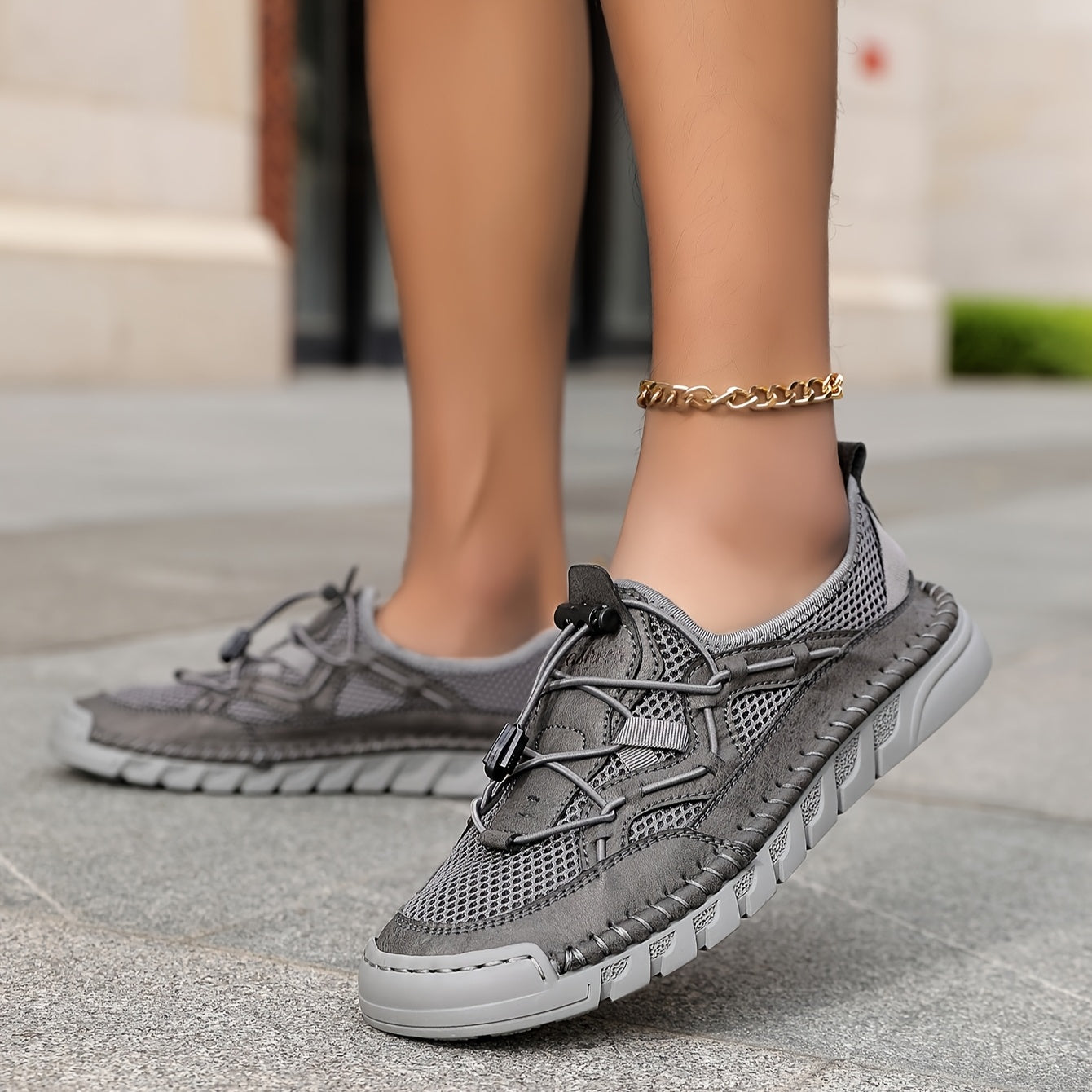 ELARA™ – Der atmungsaktive Komfortschuh