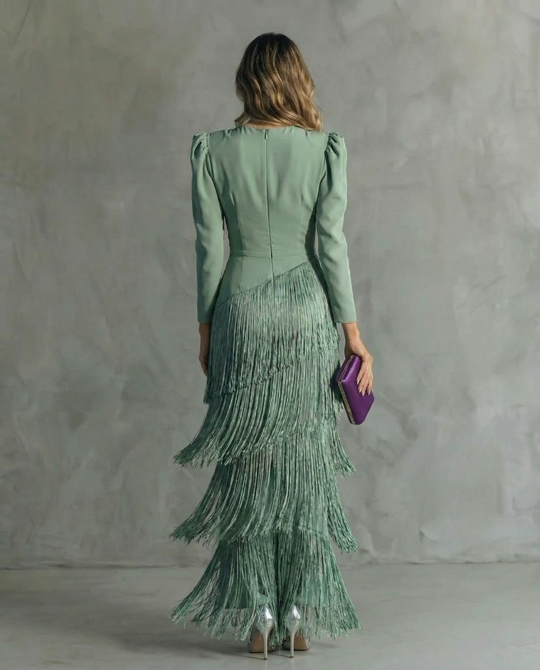 Clara - Elegantes Kleid mit Fransenärmeln