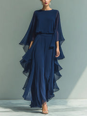 Clara - Marineblaues Chiffon-Set mit Glockenärmeln und gerade geschnittenen Hosen mit Rüschen