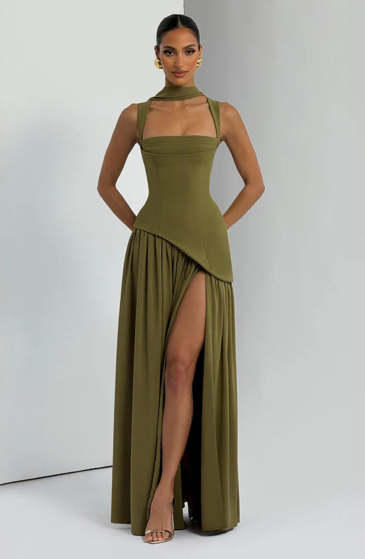 Rosa - Trägerloses Kleid mit Schlitz