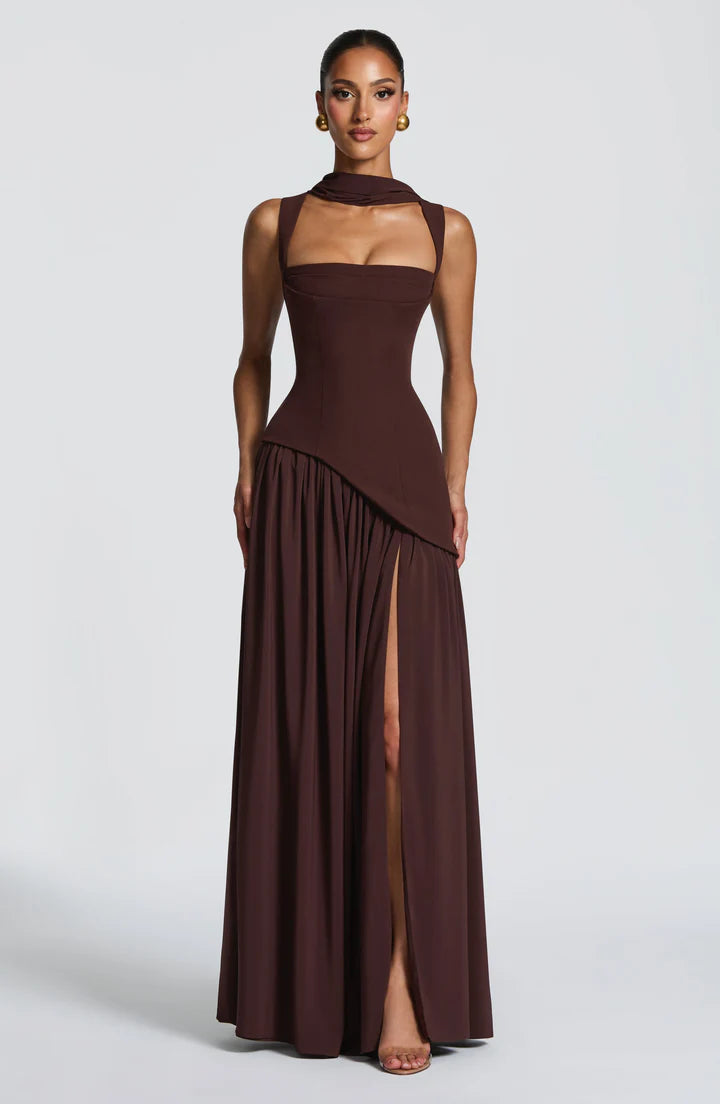 Rosa - Trägerloses Kleid mit Schlitz